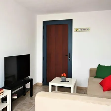 Cozy By The Waves Appartement